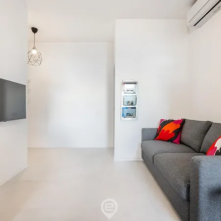 Estay - Modern Mameli *